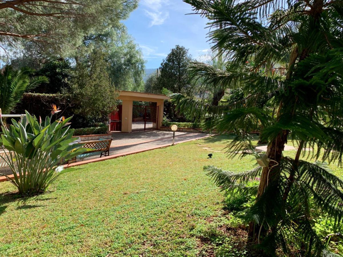 Mondello Villa Mare Eksteriør billede