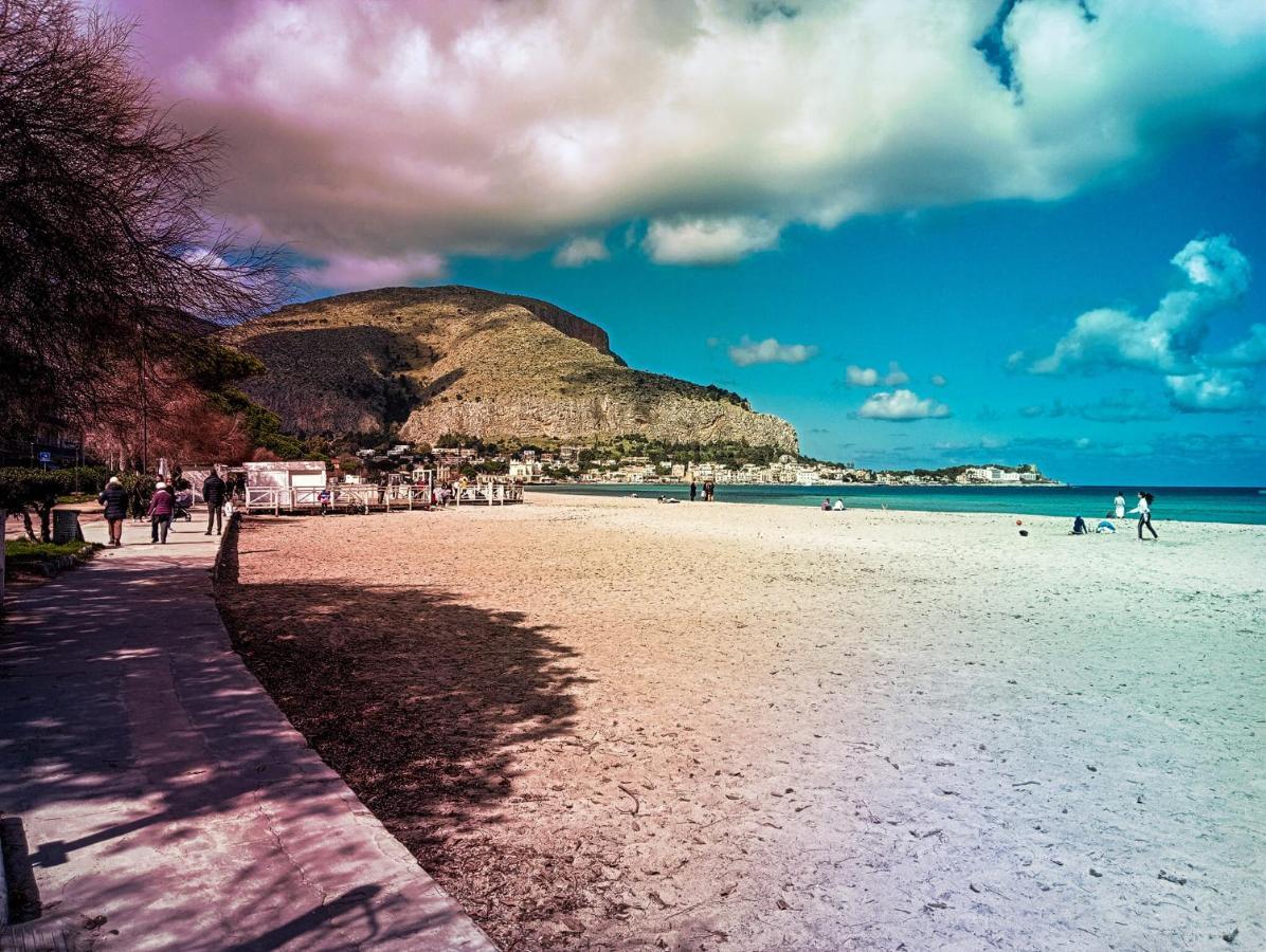 Mondello Villa Mare Eksteriør billede